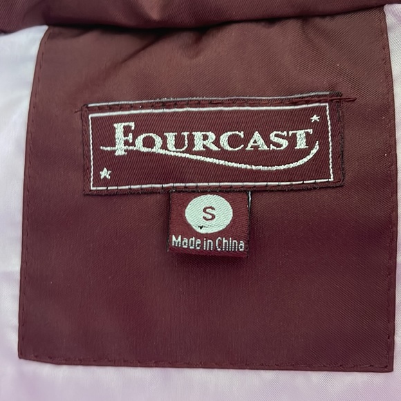 Winter Puffer Vest - Picture 5 of 7